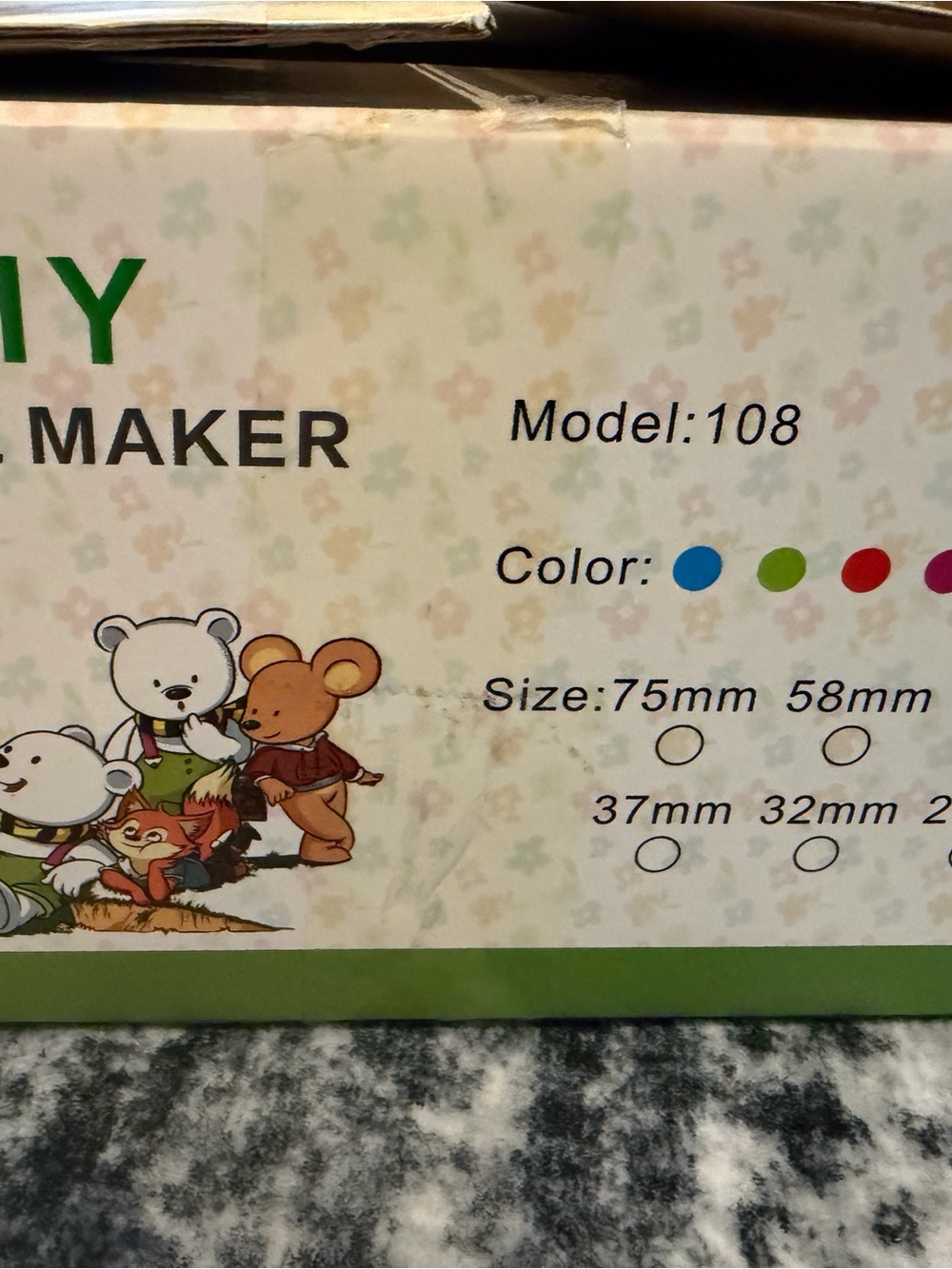 DIY Badge Maker Kids Craft Kit - Green - Picture 3 of 6